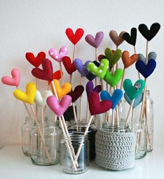 a happy valentine's day craft: fabric hearts on sticks