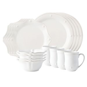 This Berry & Thread Whitewash 16pc setting of kitchenware by Juliska is rimmed with a simple thread and adorned with a sprinkling of berries.