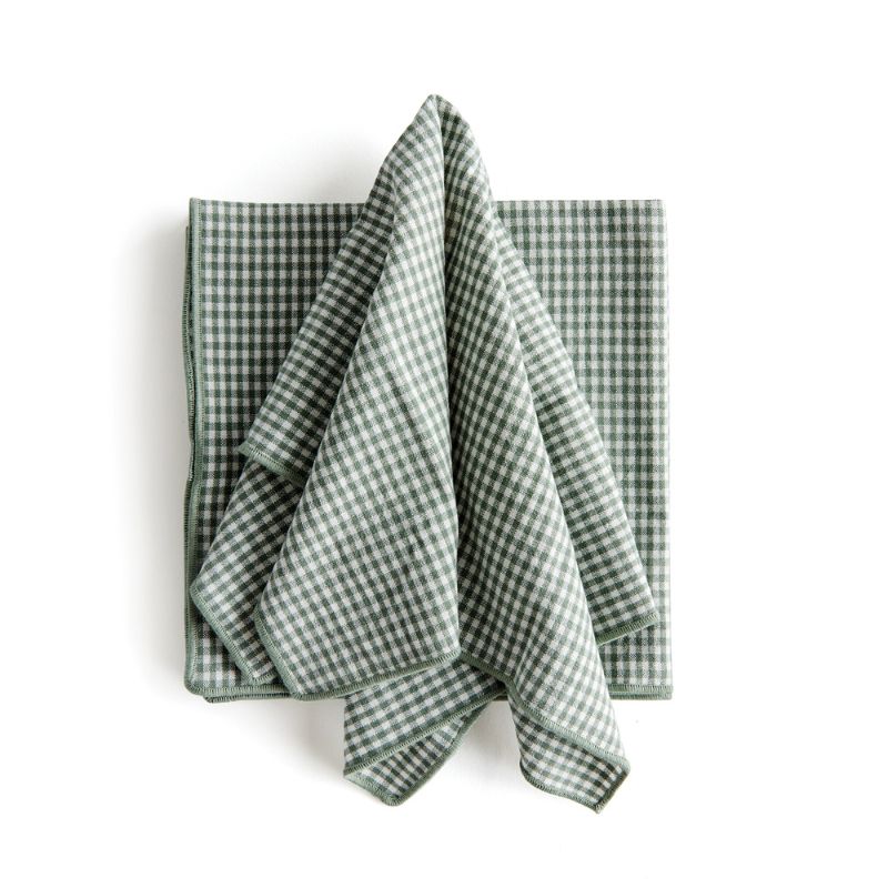 Viola napkins the perfect compliment to any Charleston, SC tabletop décor.