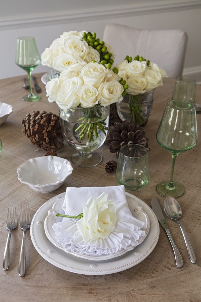 Using natural elements for warmth and texture creates a curated seasonality to your Charleston holiday table. 
